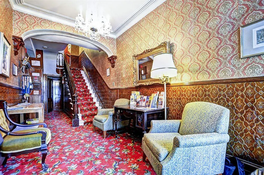 **  Hotel Jardin Du Gouverneur Quebec City Canada