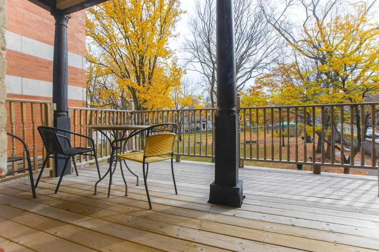 **  Hotel Jardin Du Gouverneur Quebec City Canada